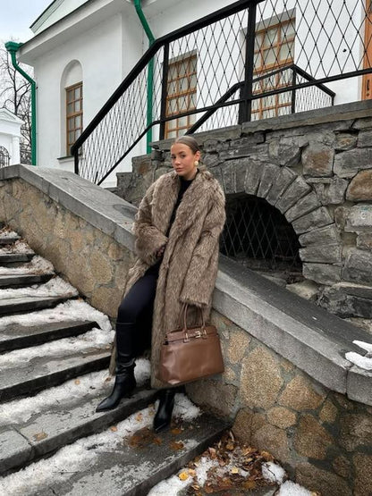 Lyxig Faux Fur Kappa